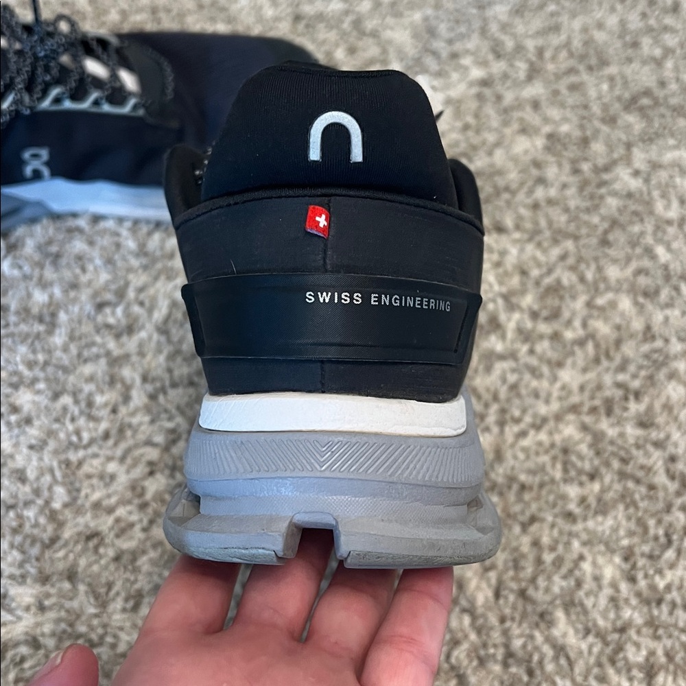 OC On Clouds Shoes 11 - Picture 2 of 12
